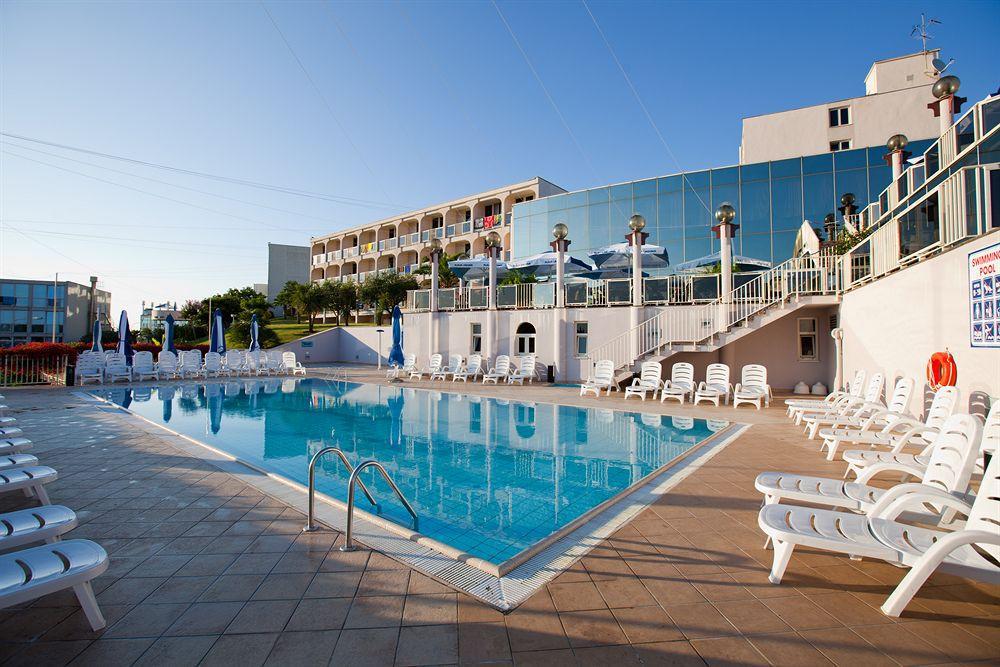 Hotel Istra Plava Laguna Porec Luaran gambar