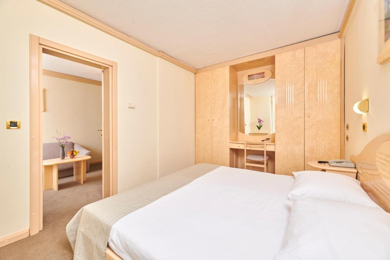 Hotel Istra Plava Laguna Porec Luaran gambar